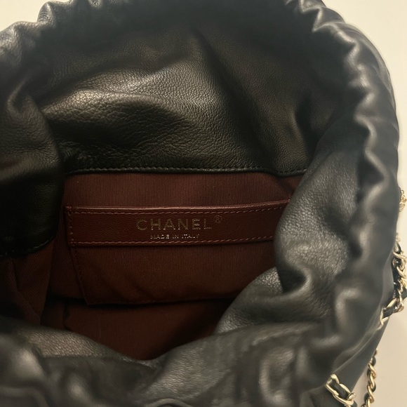 *Imperfect* Chanel Bucket Chain Drawstring Bag - Picture 3 of 7